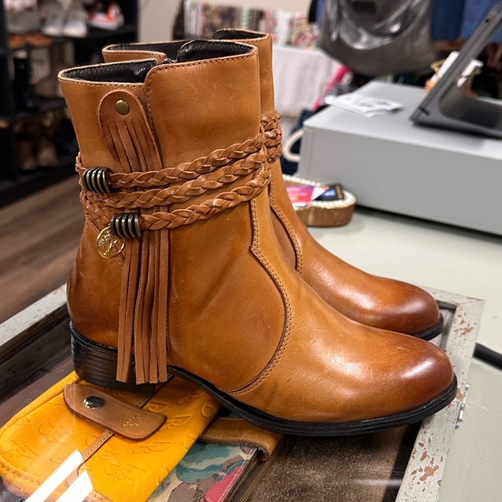 For Her by Sandro Moscoloni boots brown vintage leather look size 5.5 in womens - Picture 3 of 9